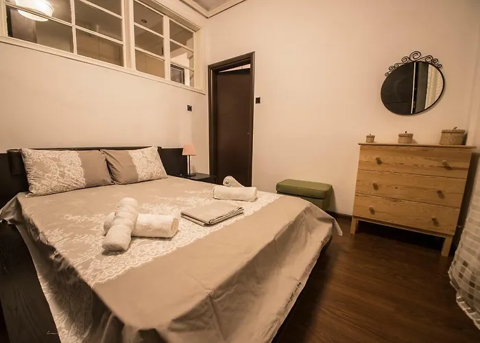Octagon Apartments, Nilie Hospitality Mgmt סלוניקי